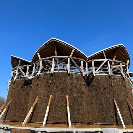 Bee - Urlaubs Und Business Loft Апартаменты *