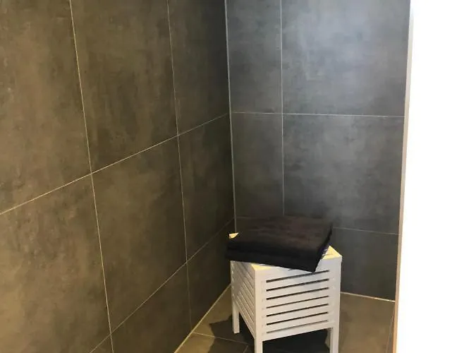 Bee - Urlaubs Und Business Loft Apartman